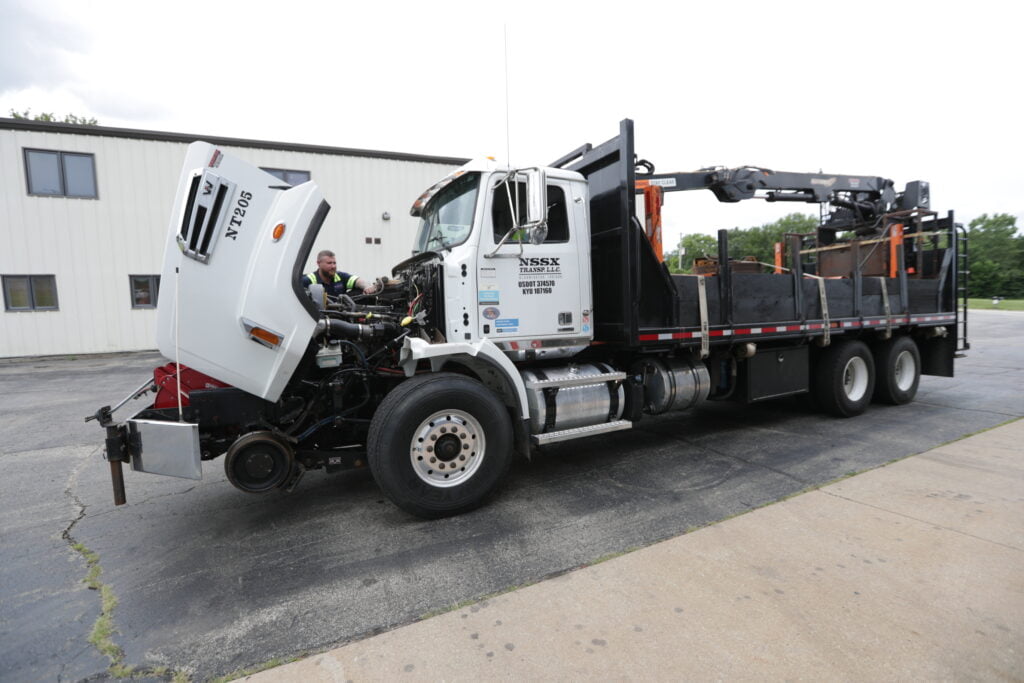 24/7 Roadside Assistance in Oswego, IL